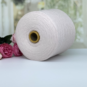 Пряжа меринос c кашемиром Filatura Papi Fabio Settantatrenta #11906 Молочный розовый немного припыленный меланж 1500м/100г